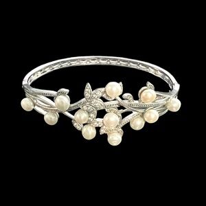 Vintage Genuine Fresh Water Pearl and Silver Bangle Bracelet